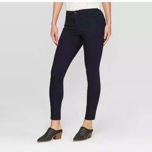 Universal thread women’s mid-rise black jeans